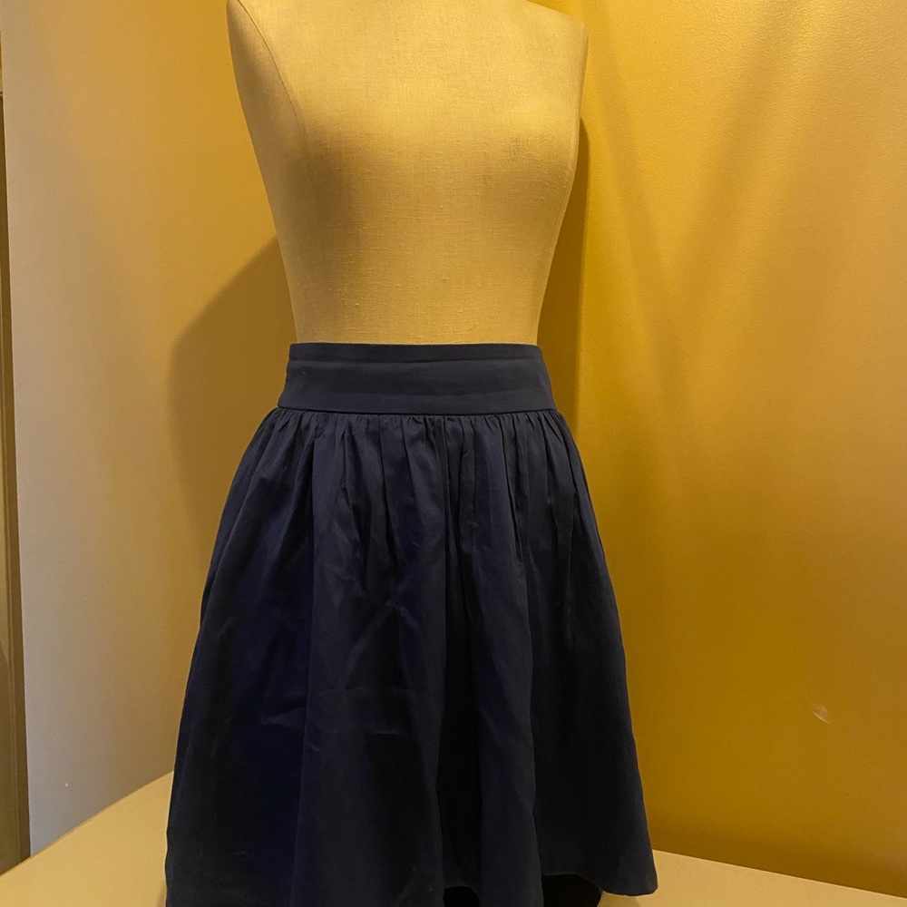 DIVIDED brand sz 4 Elegant Navy Blue Skirt